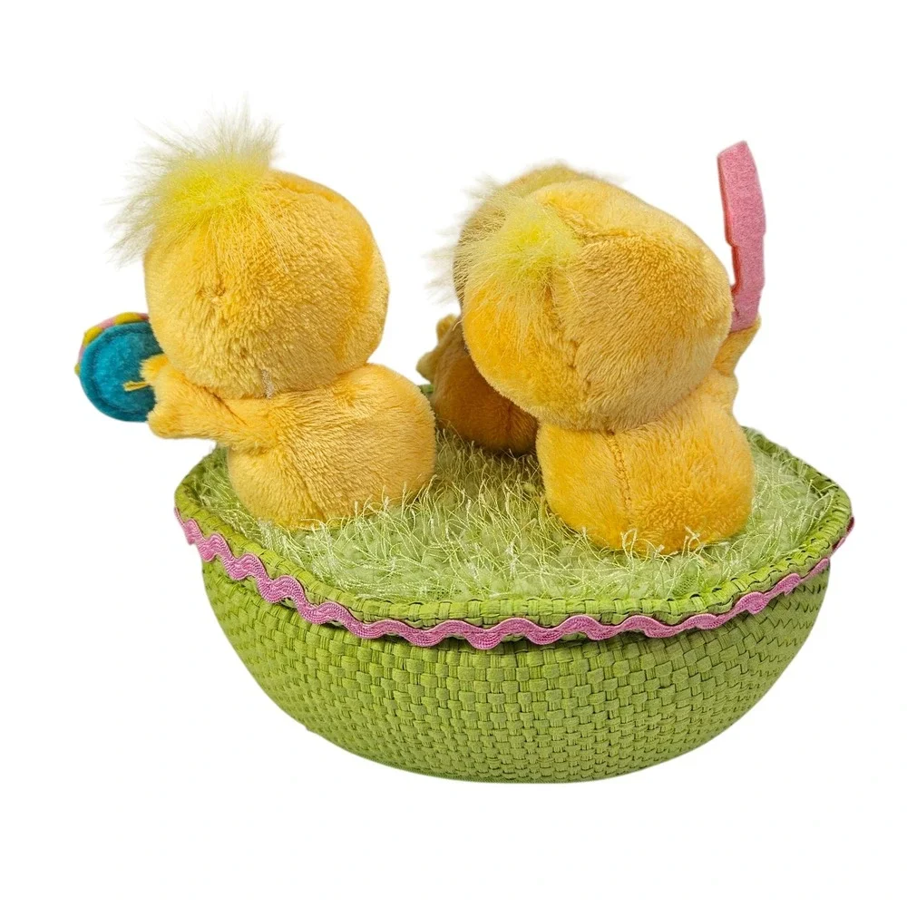 Hallmark‎ Happy Easter Tweets Animated Singing Plush Chicks Works See Video
